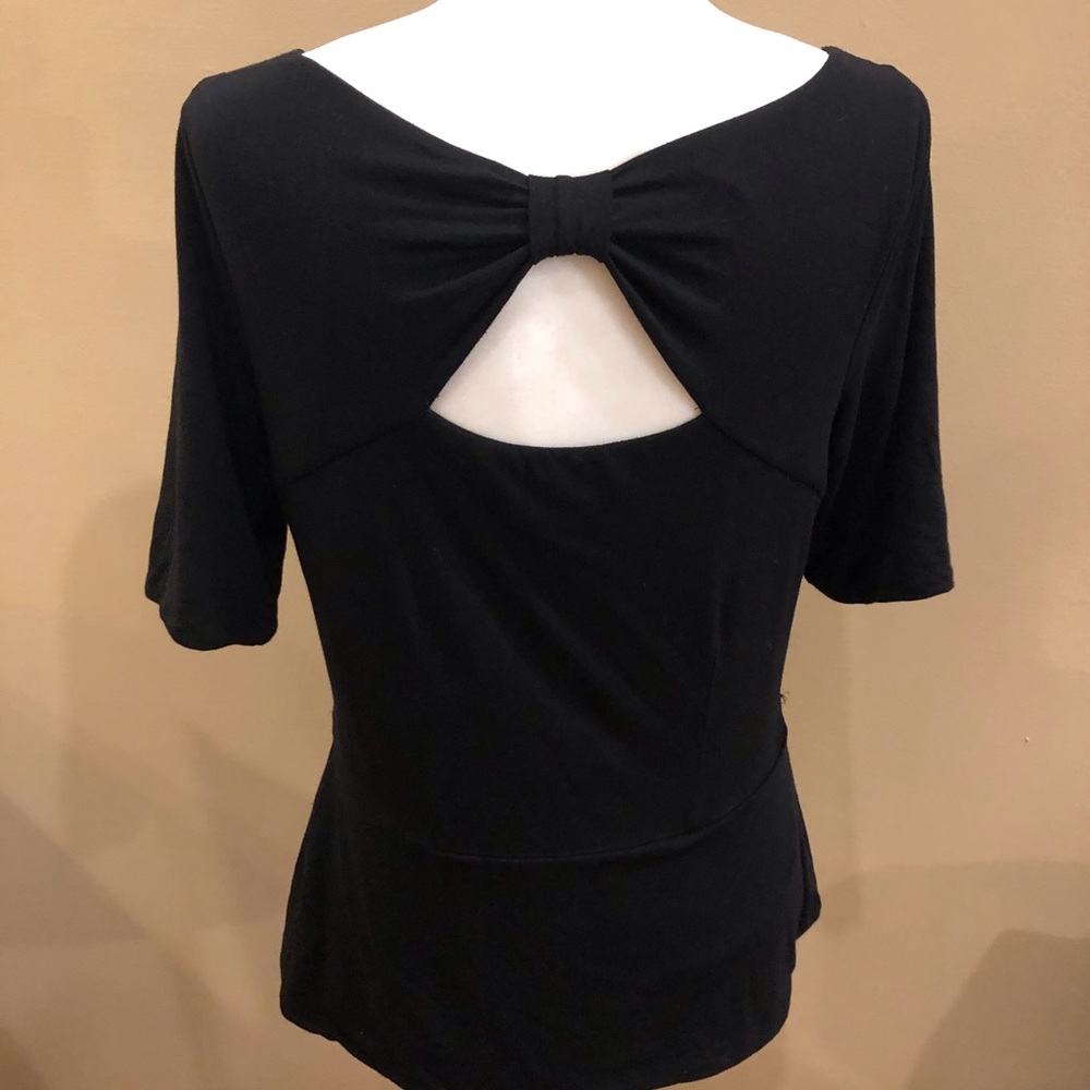 White House Black Market Black Top with Key Hole in the Back, Size M - Picture 2 of 4